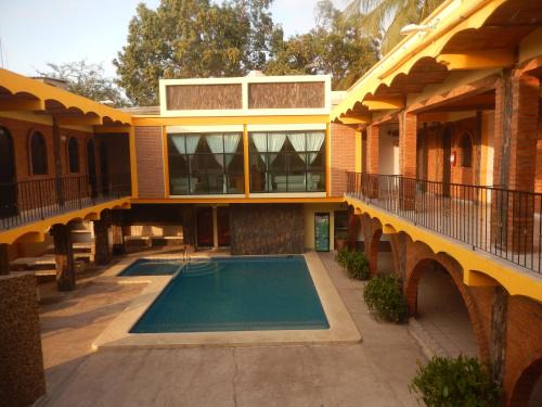 Los Ayala Hotel | Lizmar