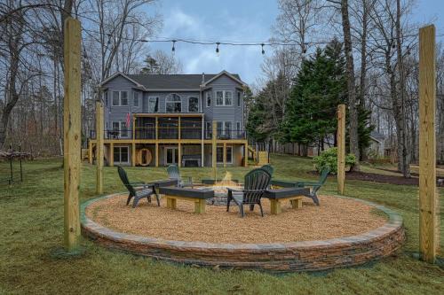Lakeside Woods House | Lka Luxury Sandy Beach, Sauna, Hot Tub, Firepit