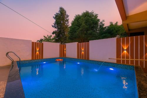 Malavli Villa | ll EMPYREAN STAY ll LUCIFER VILLA ll 2BHK ll AC ll PRIVATE POOL ll WIFI ll