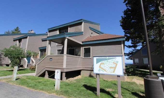 South Lake Tahoe Apartment | LLC1236 - Lakeside Landing condo