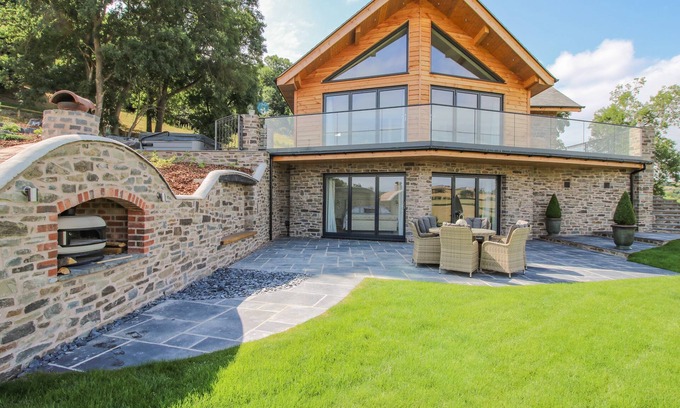 Montgomery Cottage | LLETY CARIAD, pet friendly, luxury holiday cottage in Montgomery