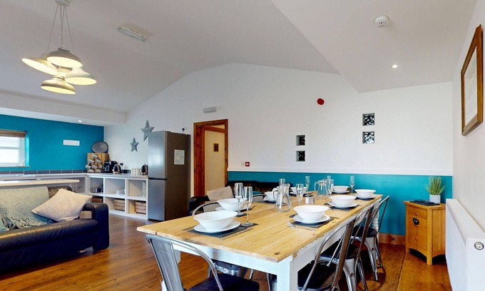 Brynrefail Cottage | Llety'r Adar - Four Bedroom Cottage, Sleeps 10