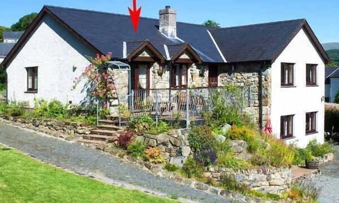 Dolgellau Cottage | LLETY'R BUGAIL, family friendly, with a garden in Dolgellau