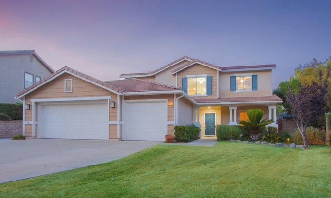 Loma Linda House | LLU Entire House · 4 bedroom 2 miles from Hospital