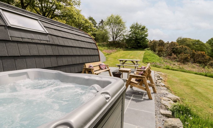 Gwynedd- Snowdonia Cottage | Llugwy Pod
