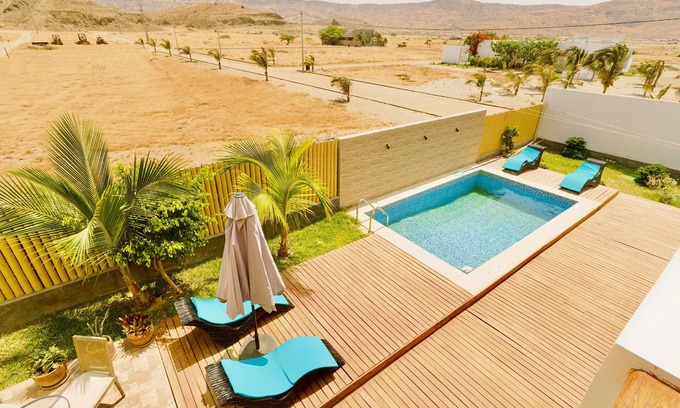 Nuro House | LN10 Casa cerca al Mar con piscina en el norte para 16