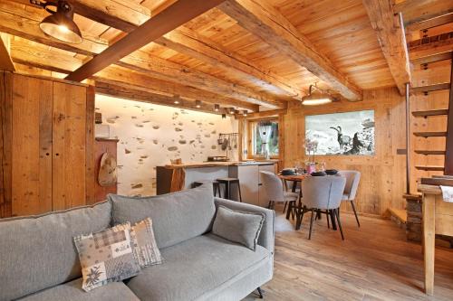 Valsavarenche Ski Chalet | Lo Pailler de Mamma e Pappa