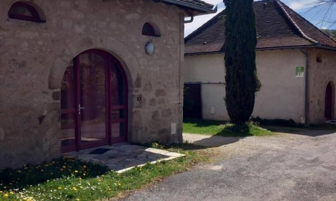 Senaillac-Latronquiere House | Lo Sécadou - SENAILLAC-LATRONQUIERE
