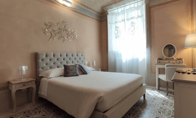 Pisa City Centre House | Lo Strullo - Two Bedroom Suite