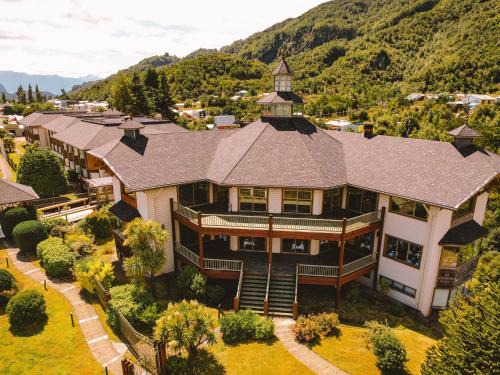 Puerto Chacabuco Hotel | Loberias Del Sur