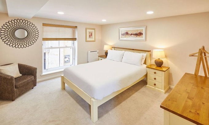 Whitby Apartment | Lobster Pot Apartment