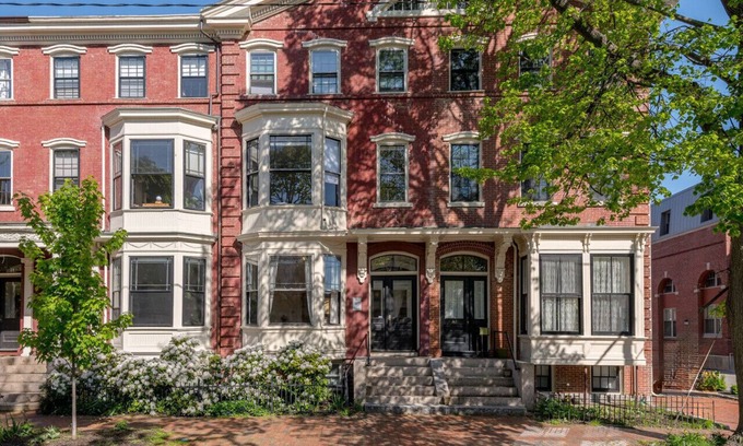 Downtown Portland Apartment | Local Landmark! Gorgeous Historic Home
