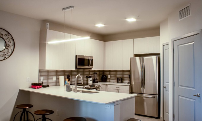 Madison Apartment | Local Stylish All Inclusive Luxury Experience