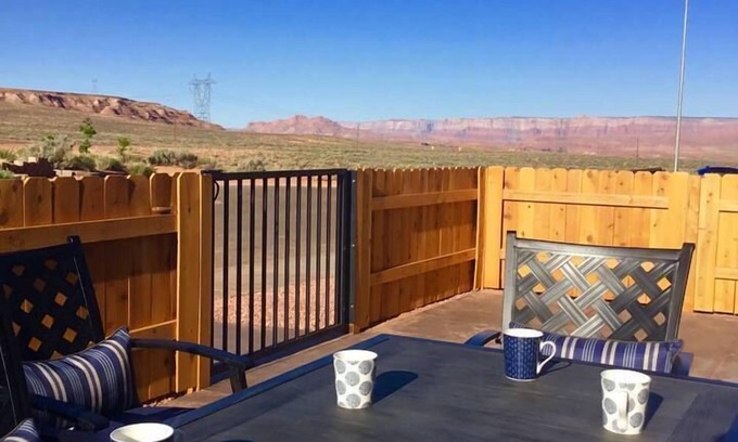 Page House | Local VIEW🏜2 homes side by side🚤boat parking🐶PETS~close to Antelope/Horseshoe