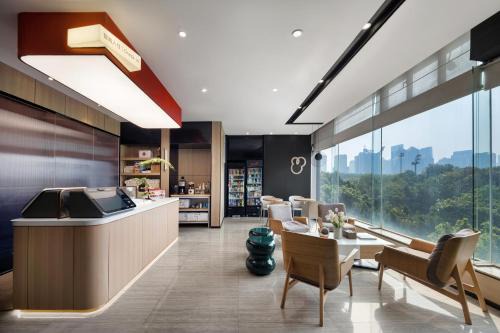 Guangzhou Central Business District Hotel | Locals Hotels Guangzhou Sports Center Linhe West Subway Station Branch