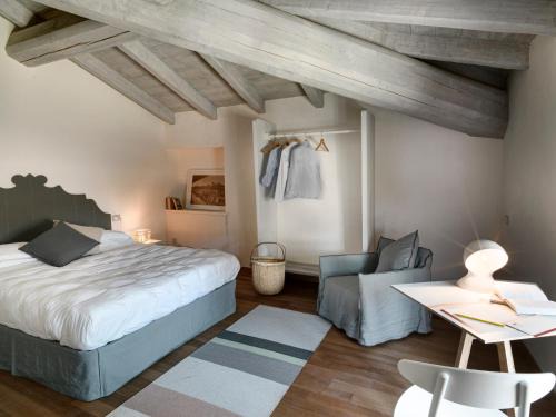 Cavernago House | Locanda Dei Nobili Viaggiatori