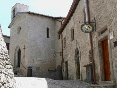 Fumone House | Locanda Il Falco Nero