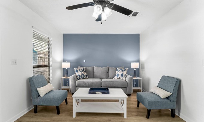 Open Sands House | Located in the Heart of PCB - Blue Paradise