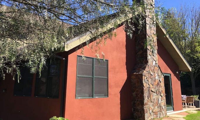 Penngrove House | Located in the middle of Wine Country is this beautifully crafted house.