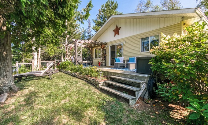 Sudbury District Cottage | Located on beautiful Geneva Lake in Cartier, one hour from Sudbury!