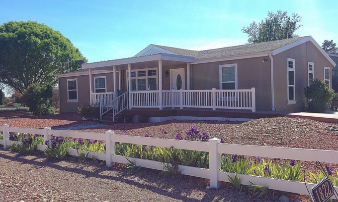 Kanab House | Located within an hour of 3 National Parks, National Monuments, National Forest.
