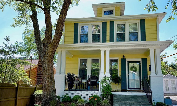 Georgetown Cottage | Location! Comfy Beds~Hot Tub~6mi KY Horse Park~Walkable