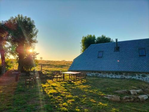 Lacalm Ski Chalet | location d'un Buron sur l'Aubrac