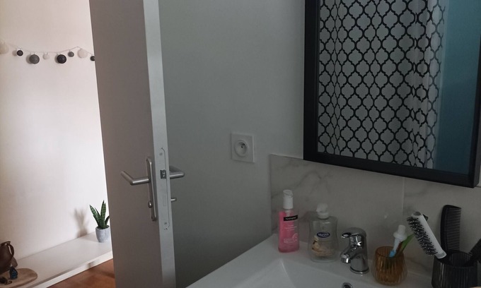 Besancon Apartment | Location Féminine Chambre