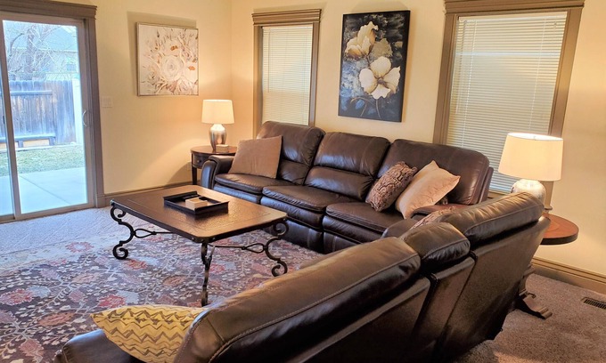 Meridian House | Location - Location! Easy access to Meridian, Boise, Nampa & Eagle.