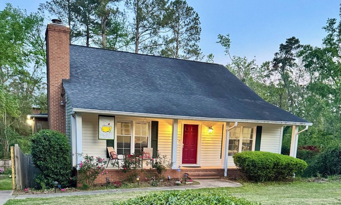 National Hills House | Location! Location! Location! Perfect for Master’s Week