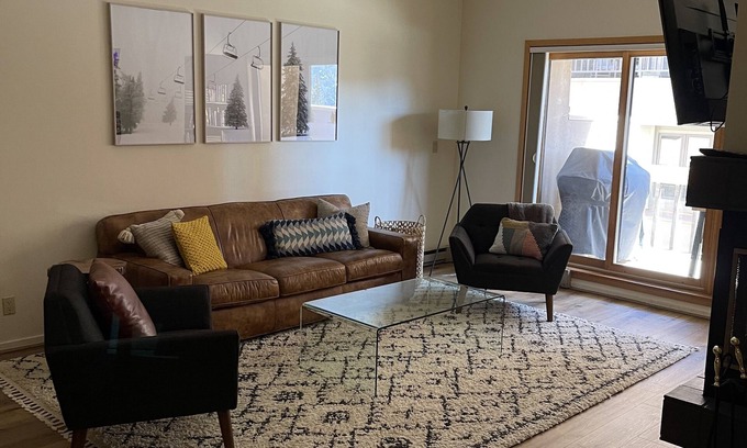 Purgatory Condo | Location location location! Pool & workout center amenities included in price!