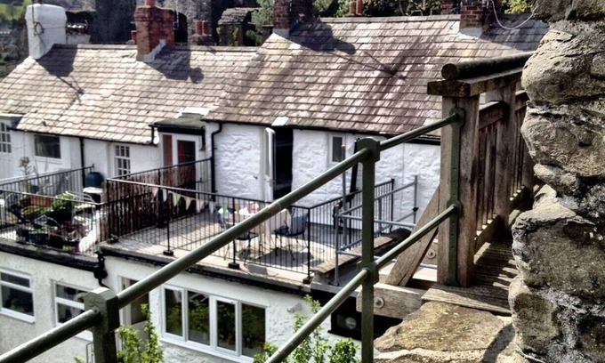 Conwy Cottage | LOCATION LOCATION LOCATION - UNIQUE ROOF TERRACE & CASTLE VIEWS