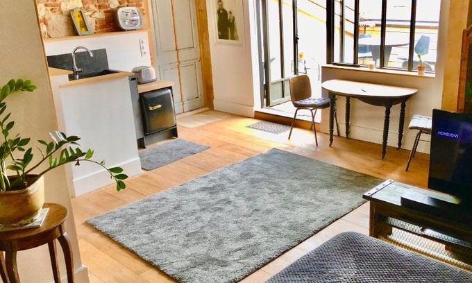 Penne-d'Agenais House | Location loft d'artiste dans village pittoresque