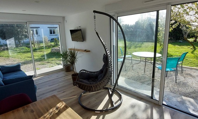 Plouhinec House | Location Maison de Vacances 4 Personnes Jardin Privatif- AR PIL Jadur