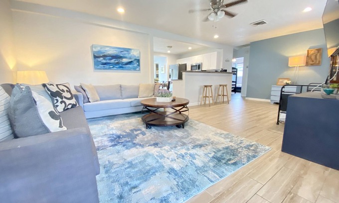 St. Petersburg - Clearwater House | Location!-Minutes to Beach, Tropicana field & Downtown St Pete