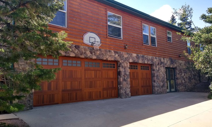 Westcliffe House | Location! Nice log home in dark sky community next to several peaks