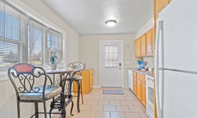 Morrisville House | LoCATION! Sesame Place/TCNJ/Princeton/New Hope
