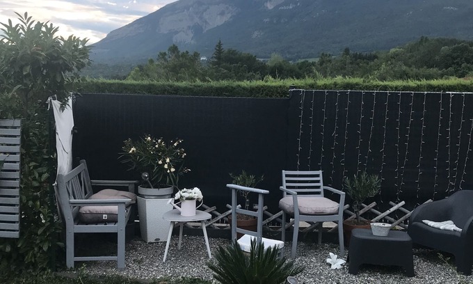 Gap Villa | Location Vacances Maison Plein Pied Avec Parking Gratuit et Jardin