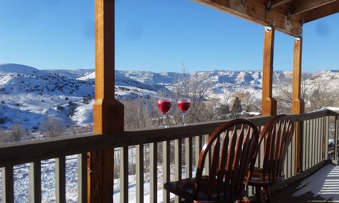 Grand Junction House | Location, Views! 6 Bedroom 5 Bath, Pool Table Close to Town and Nat'l. Monument