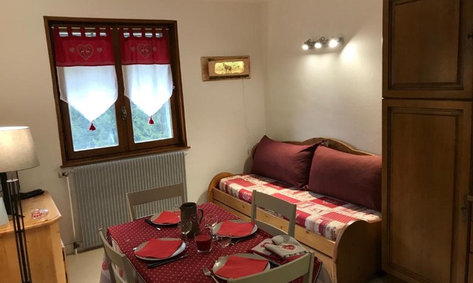 Besse-et-Saint-Anastaise Apartment | Locations de la cascade 4 personnes
