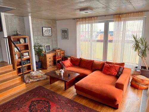 Prague 9 Apartment | LOcelot Premium 2 floor Apartment near O2 Arena