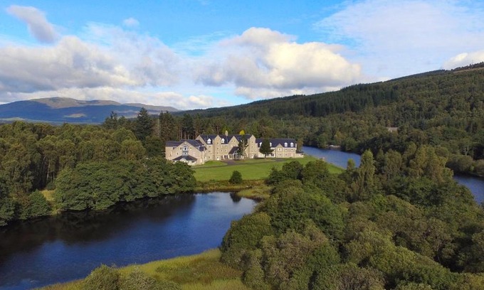 Tummel Bridge Hotel | Loch Tummel Hotel
