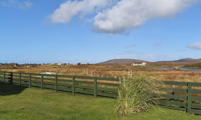 Aisgernis Cottage | Lochboisdale Cottage