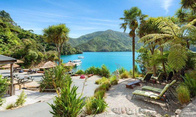 Lochmara Bay Hotel | Lochmara Lodge