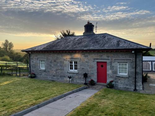 Blackwatertown House | Lock-house, Blackwatertown, UK