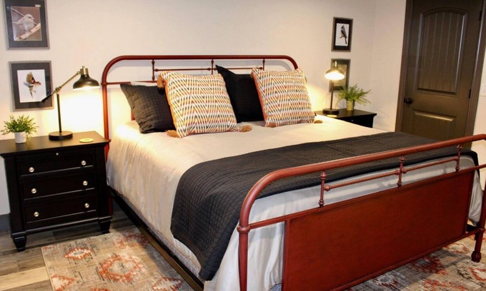 Lockesburg House | Lockesburg Loftn1 bed 1 bath