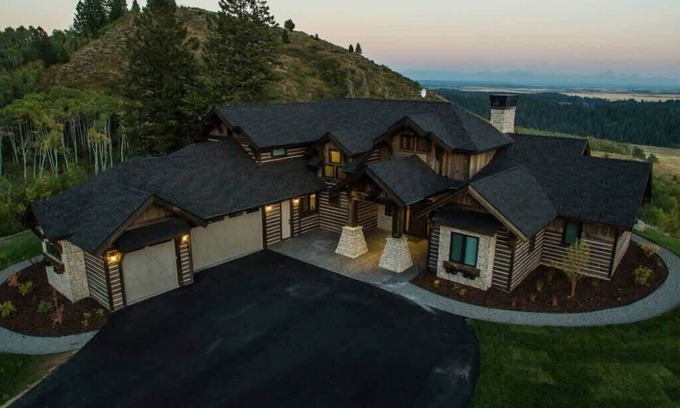 Ashton Cabin | Lodge at Cherry Butte- Grand Tetons- Hot Tub