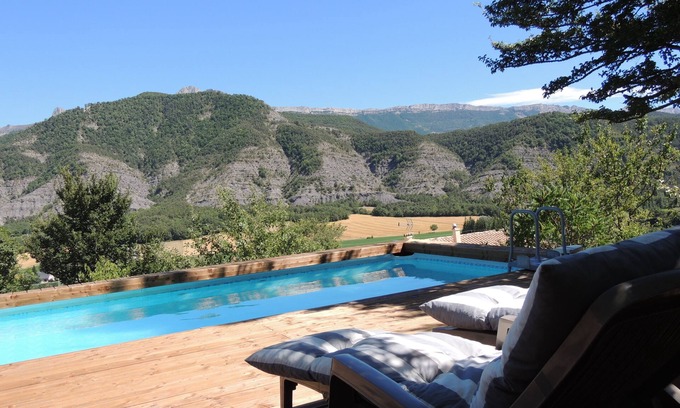 Marcoux Cottage | Lodge Hôte Antique for 2 at 4 people