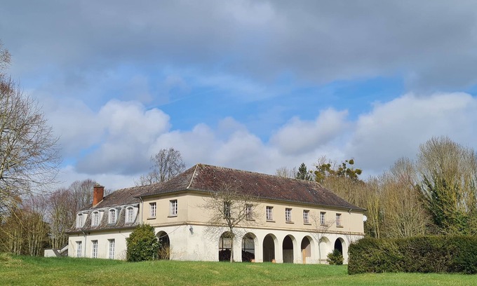 Versainville House | Lodge of XVIIIth c Castle - nested in the Parc - 6/7 p - 4 kms from Falaise
