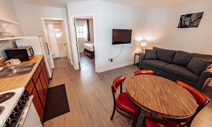 Spring City Hotel | Lodge One Bedroom Apartment A